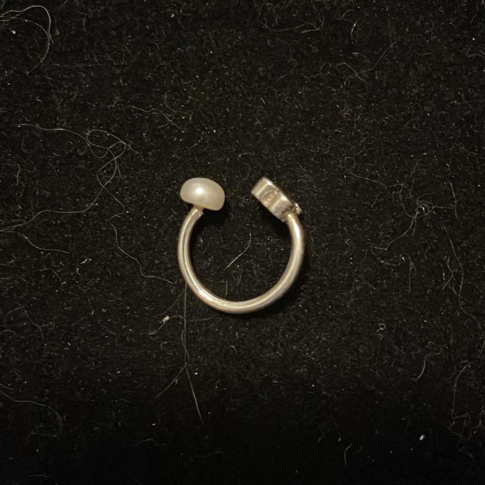 Beautiful sterling silver bear ring with Pearl 💋 - Picture 3 of 8